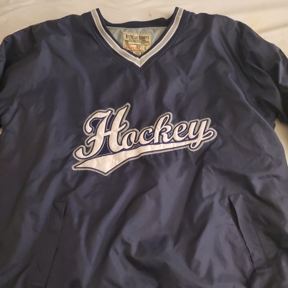 Vintage 90's Steve & Barry's 'Hockey' Windbreaker (Size L)